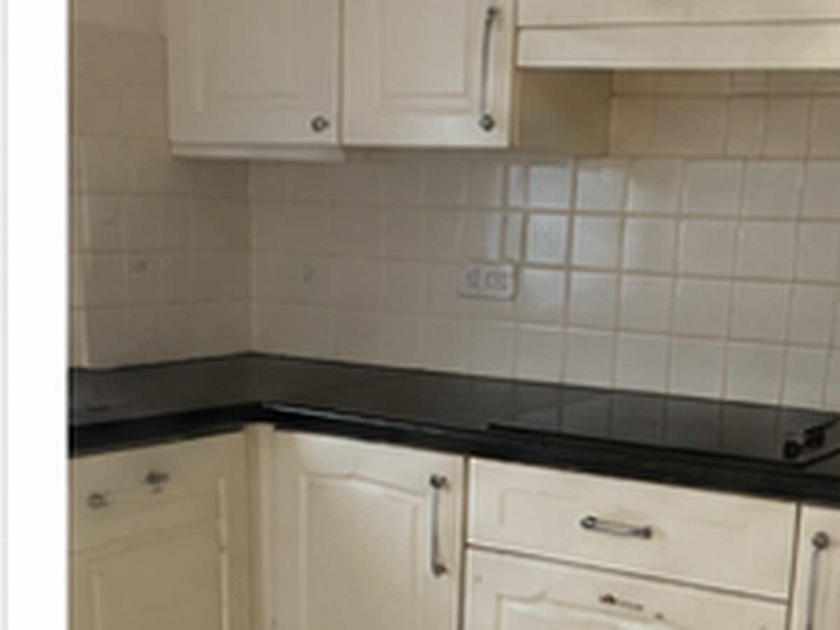Kitchen after a tenancy before cleaning — End of tenancy, Weymouth